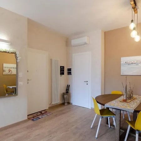 Apartment Joivy Chic Apt With 2 Spacious Terraces Chiavari